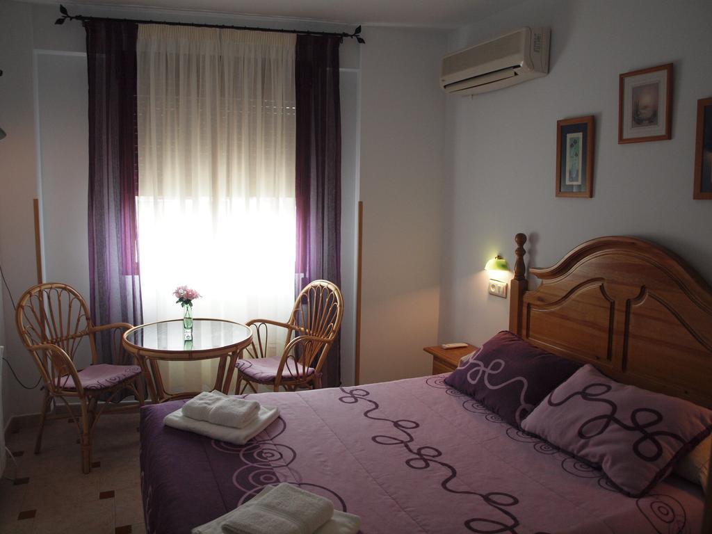 גרגאנטה לה אולה Hostal Yuste מראה חיצוני תמונה